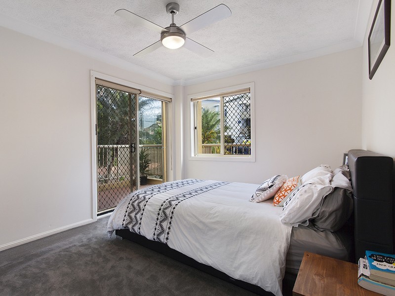 1/7 Twenty Seventh Avenue, Palm Beach QLD 4221