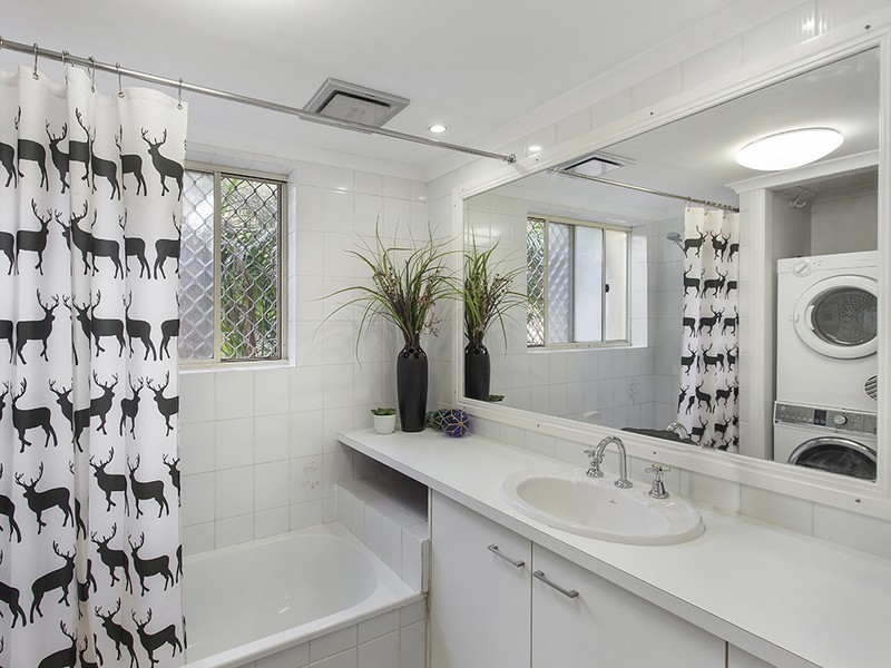 1/7 Twenty Seventh Avenue, Palm Beach QLD 4221