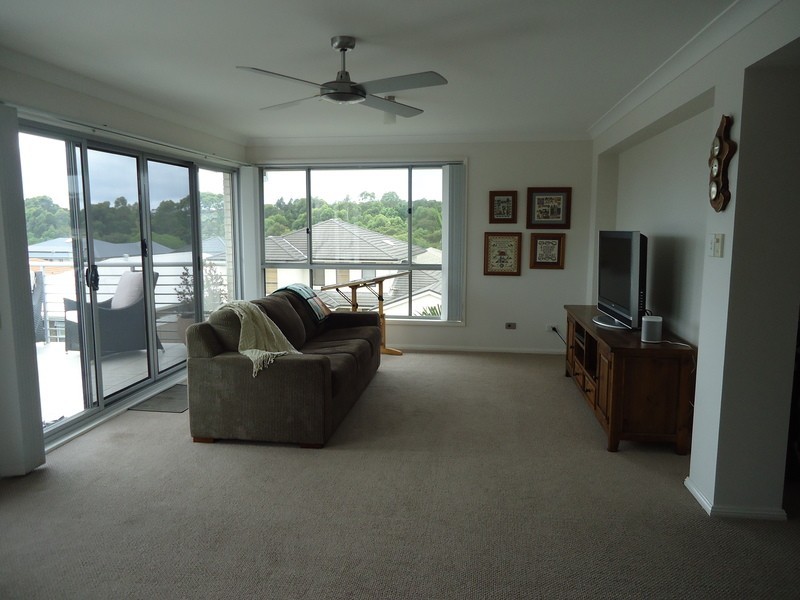 17 Hinchinbrook Drive, Shell Cove NSW 2529