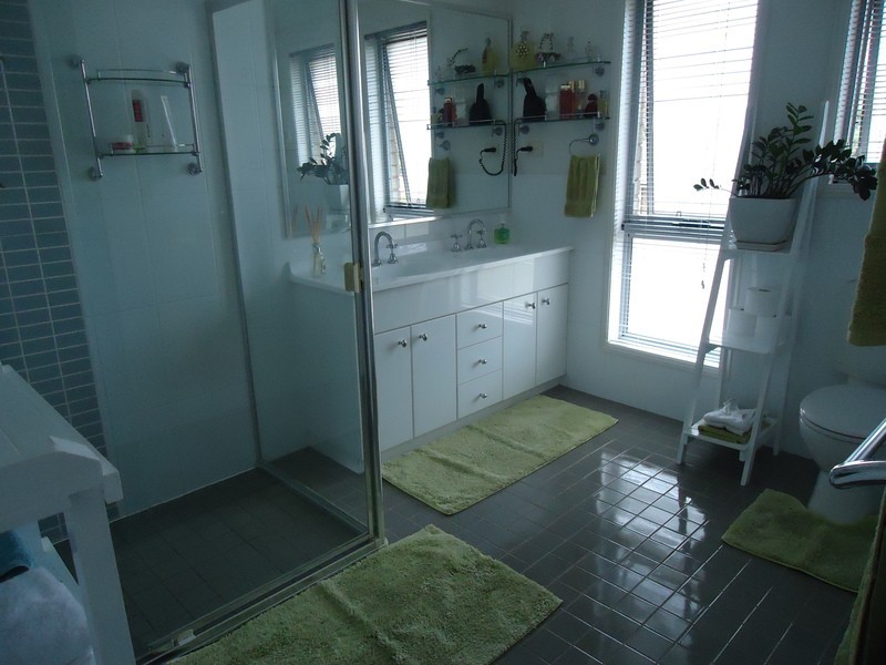 17 Hinchinbrook Drive, Shell Cove NSW 2529