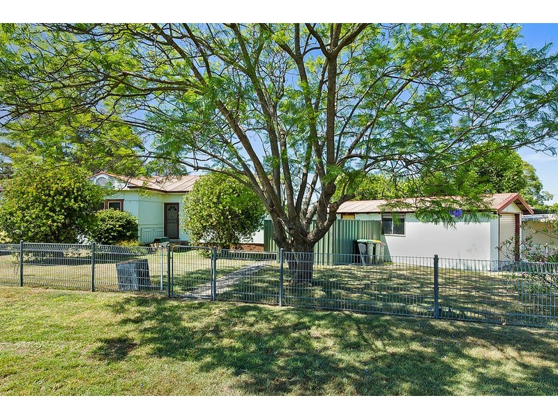 20 White parade, St Marys NSW 2760