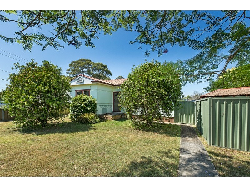 20 White parade, St Marys NSW 2760
