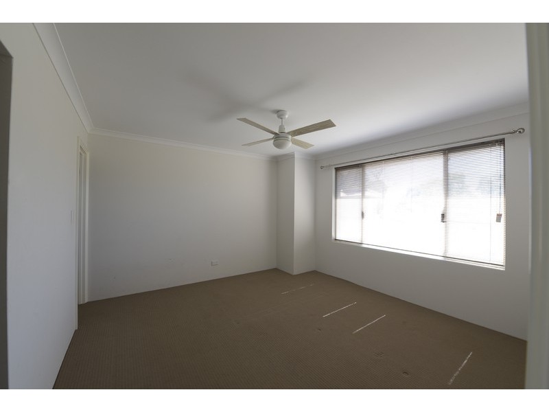 11 Gibbs Cct, Ravenswood WA 6208