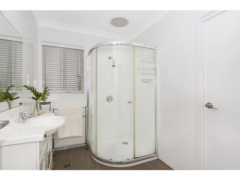 26 Ellerdale St, Aspley QLD 4034