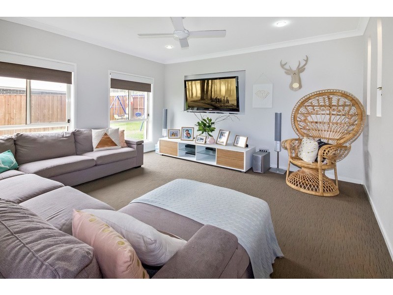 4 Rosedale Ave, South West Rocks NSW 2431