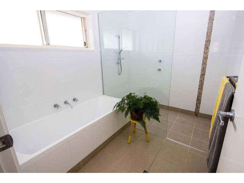 4 Rosedale Ave, South West Rocks NSW 2431