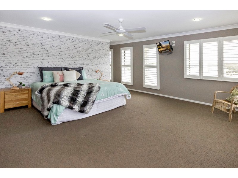 4 Rosedale Ave, South West Rocks NSW 2431