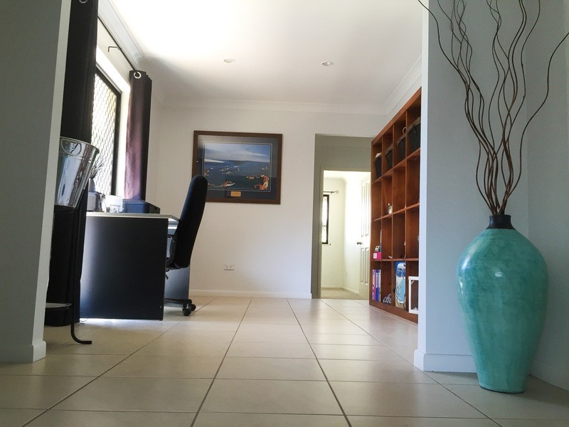 1  Pearl Key, Broadbeach Waters QLD 4218