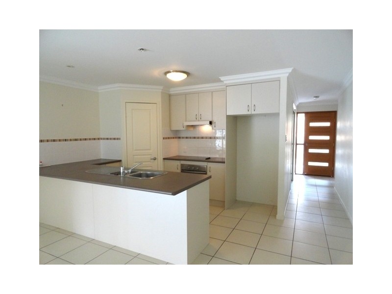 8 Bauhinia Street, Boyne Island QLD 4680