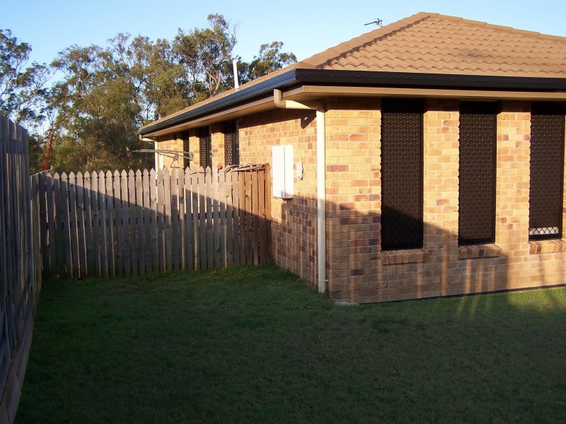 8 Bauhinia Street, Boyne Island QLD 4680