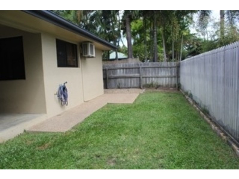 2/20 Tapiolas Avenue, Kirwan QLD 4817