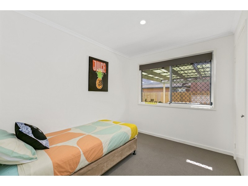 270 Government Rd, Labrador QLD 4215