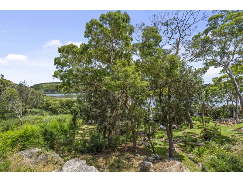 5 Belmore Road, Peakhurst NSW 2210