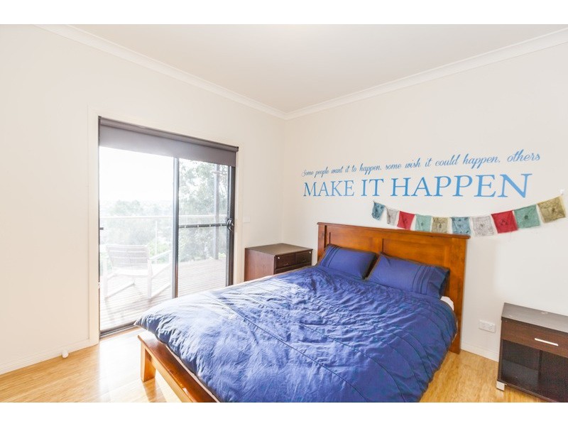 13 Saunders Close, Mount Pleasant VIC 3350