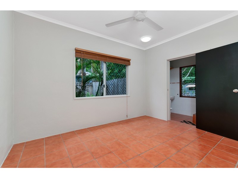 53 Baronia Cresent, Holloways Beach QLD 4878