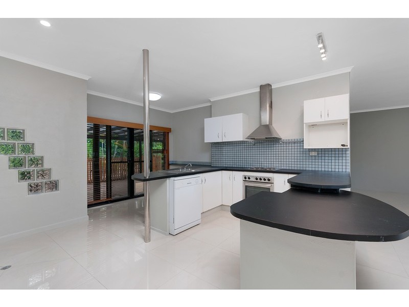 53 Baronia Cresent, Holloways Beach QLD 4878