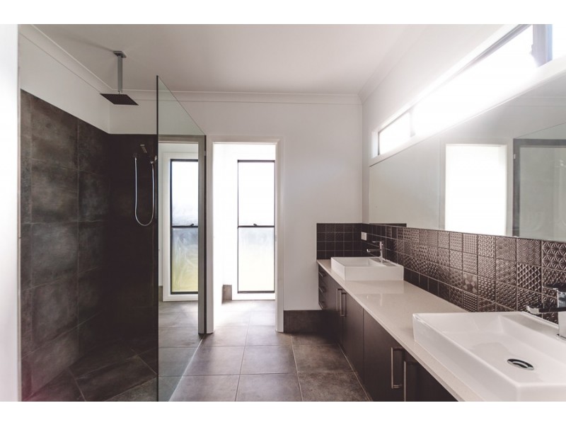 15 Newport Street, Peregian Beach QLD 4573