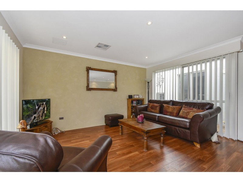 48 Kahana Parkway, Butler WA 6036