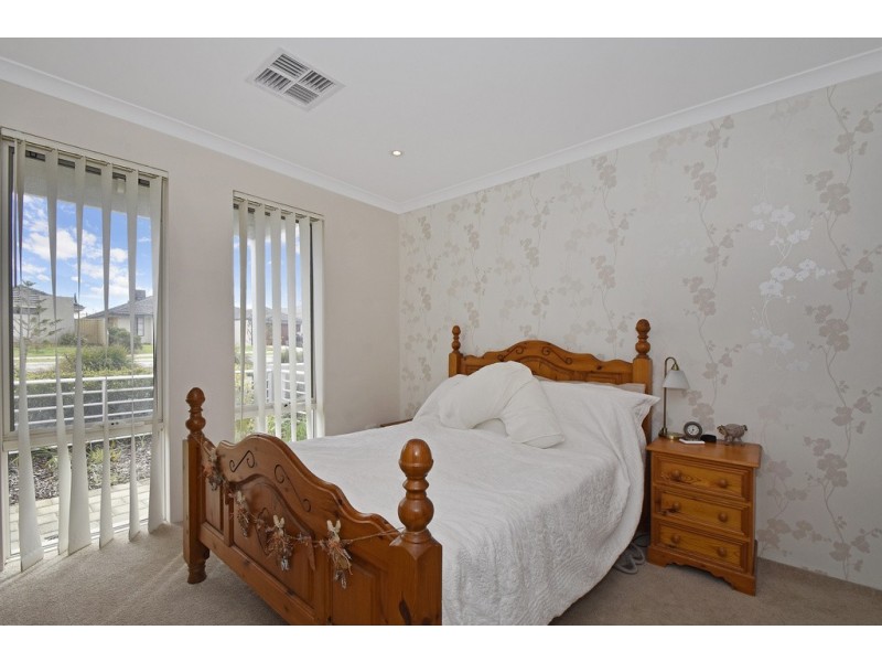 48 Kahana Parkway, Butler WA 6036