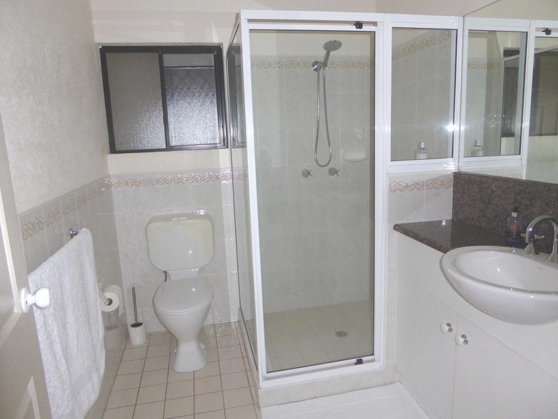 8/353 Severin Street, Parramatta Park QLD 4870