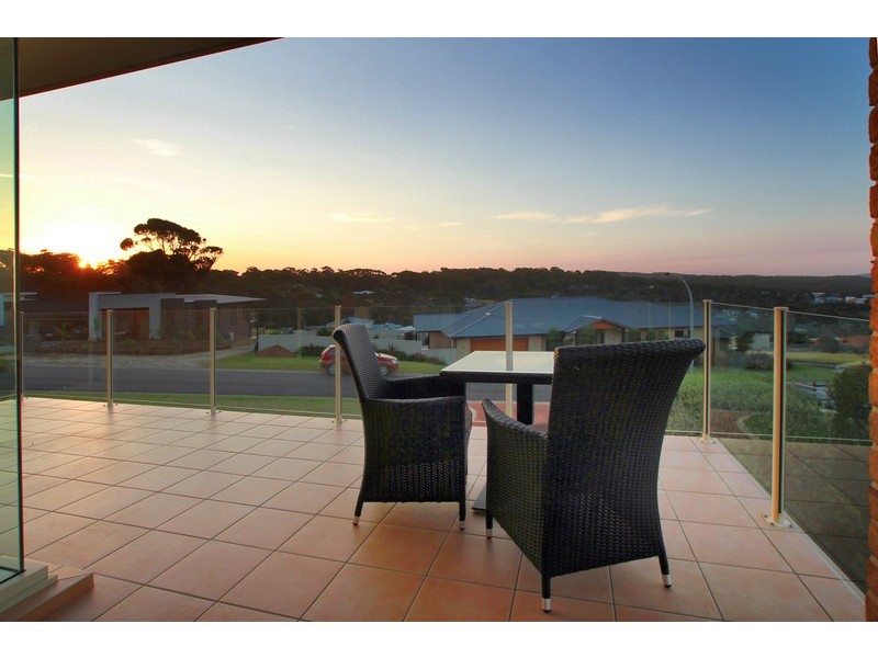 12 The Dress Circle, Tura Beach NSW 2548