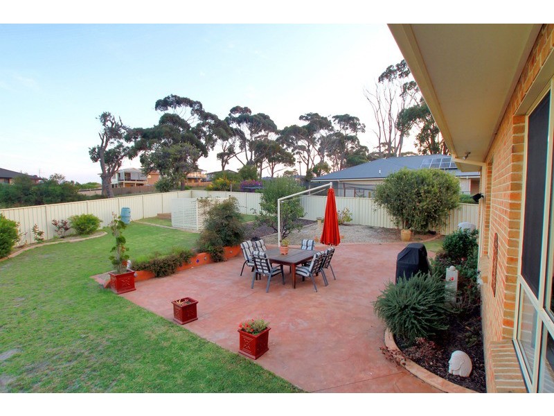 12 The Dress Circle, Tura Beach NSW 2548