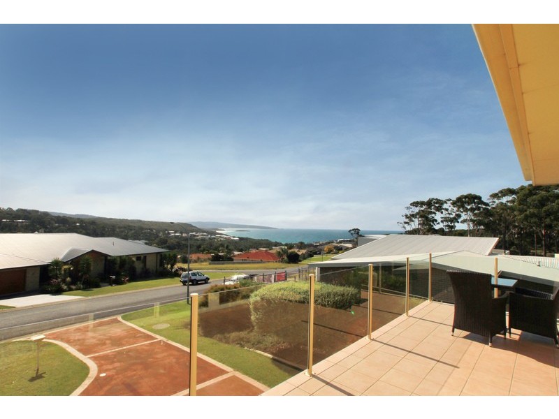 12 The Dress Circle, Tura Beach NSW 2548