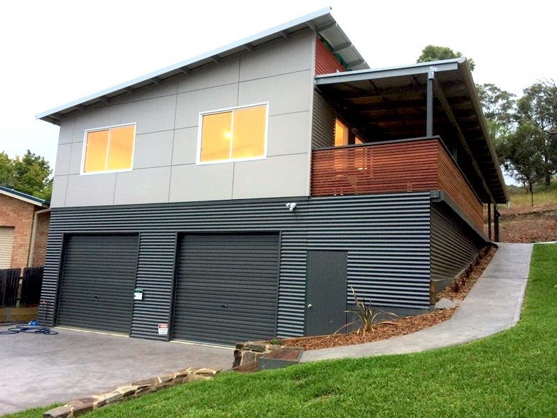 17 Pioneer Ave, Moruya NSW 2537