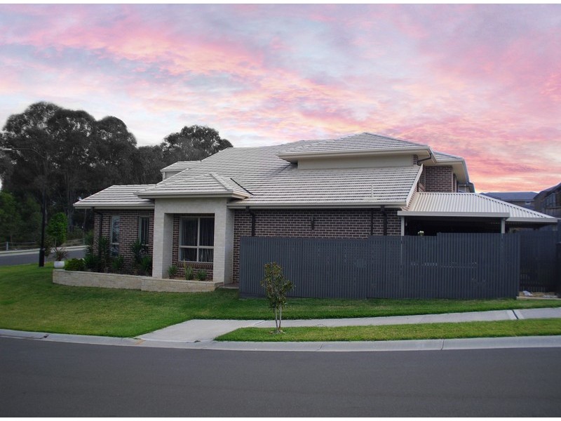 23 Robey Ave, Middleton Grange NSW 2171