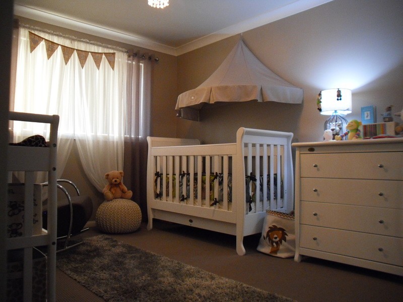 23 Robey Ave, Middleton Grange NSW 2171