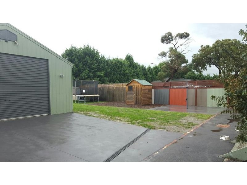 14 Petrel Close, Blind Bight VIC 3980