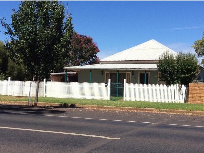 166 Algalah St, Narromine NSW 2821