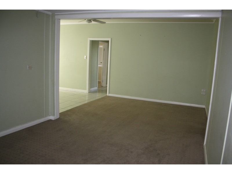 166 Algalah St, Narromine NSW 2821