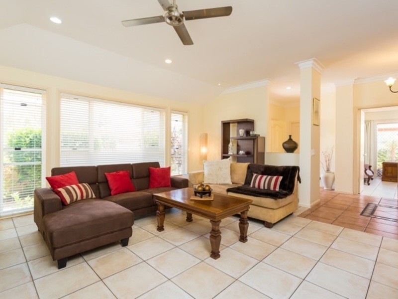 21 Moonraker Street, Clear Island Waters QLD 4226