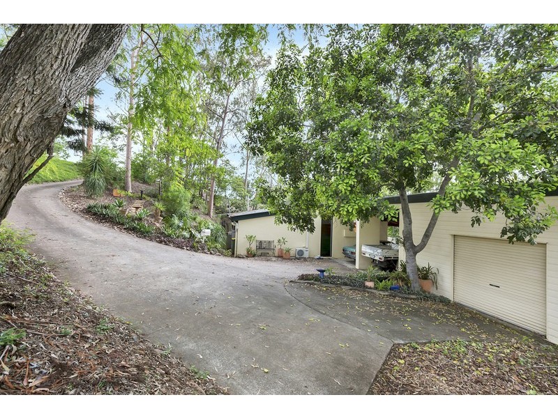 21 Moores Pocket Rd, Moores Pocket QLD 4305