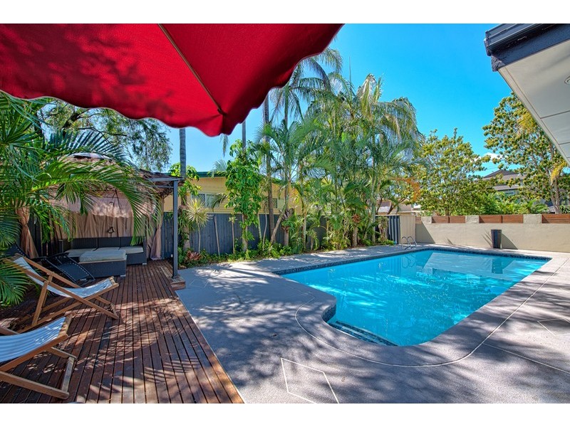 136 Muir St, Labrador QLD 4215