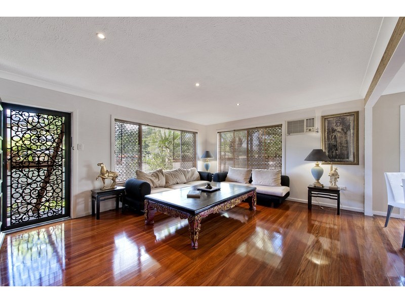136 Muir St, Labrador QLD 4215