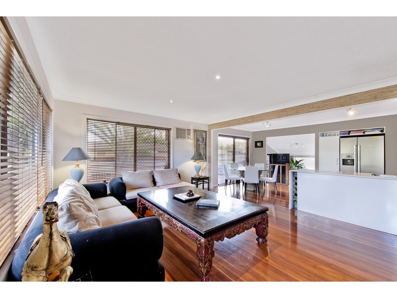 136 Muir St, Labrador QLD 4215