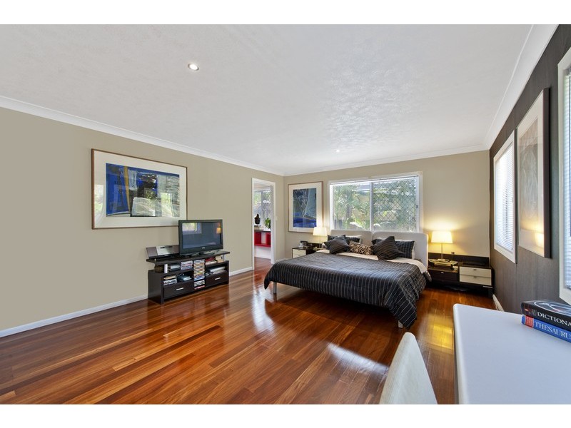 136 Muir St, Labrador QLD 4215