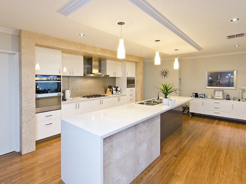 9 Pipeline Blvd, Piara Waters WA 6112