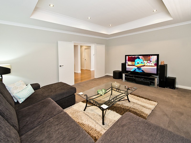 9 Pipeline Blvd, Piara Waters WA 6112