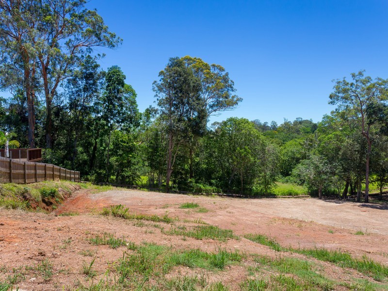 22 & 30 Emma Place, Fig Tree Pocket QLD 4069