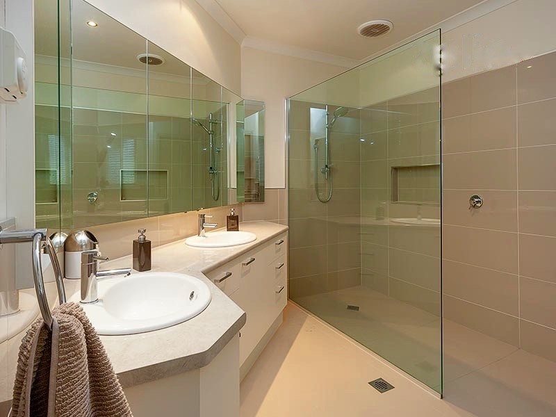 4 Myall Place, Thurgoona NSW 2640