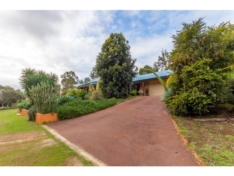 49 Chestnut Road, Jarrahdale WA 6124