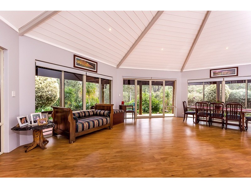 49 Chestnut Road, Jarrahdale WA 6124