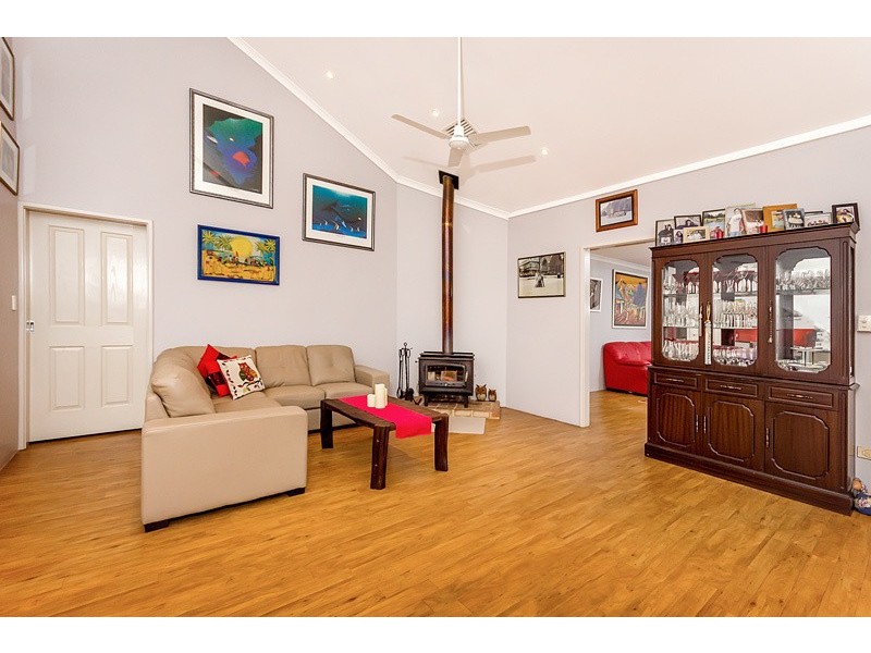 49 Chestnut Road, Jarrahdale WA 6124