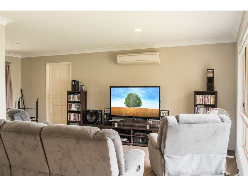 9 Mariner Boulevard, Deception Bay QLD 4508