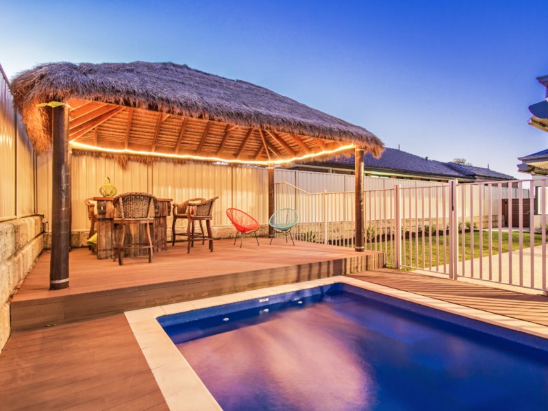 12 Burnsville Dve, Secret Harbour WA 6173