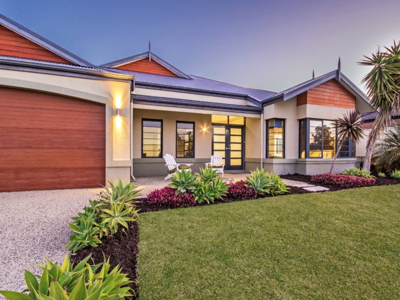 12 Burnsville Dve, Secret Harbour WA 6173