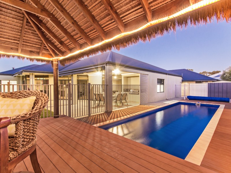 12 Burnsville Dve, Secret Harbour WA 6173